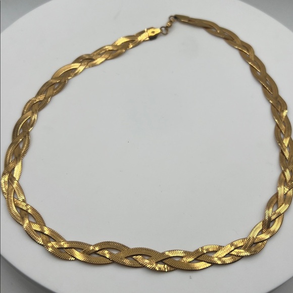 443. Elegant Gold Braided Necklace - Picture 2 of 3